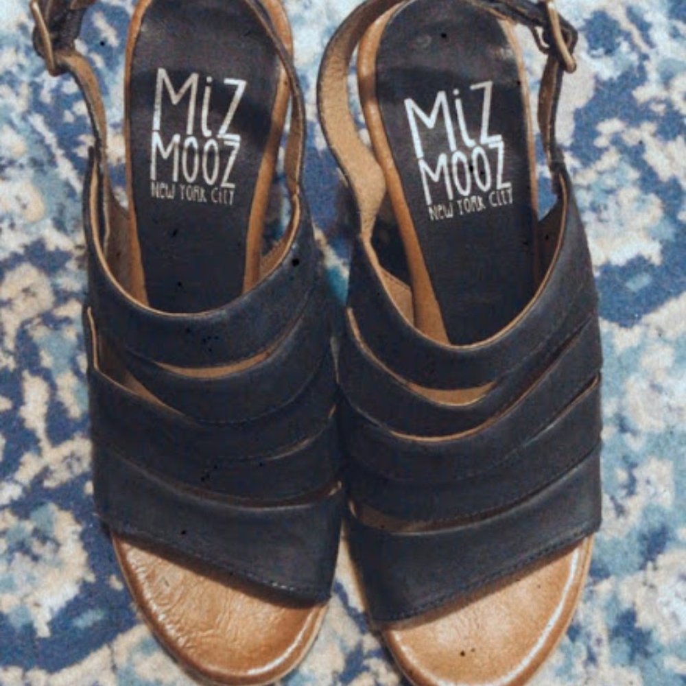 Miz Mooz Black Leather Kenmare Wedges - Picture 6 of 6